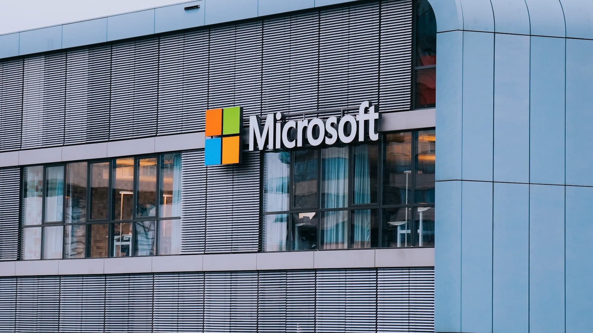 Microsoft Bets Big on Anthropic as It Loosens Its Reliance on OpenAI