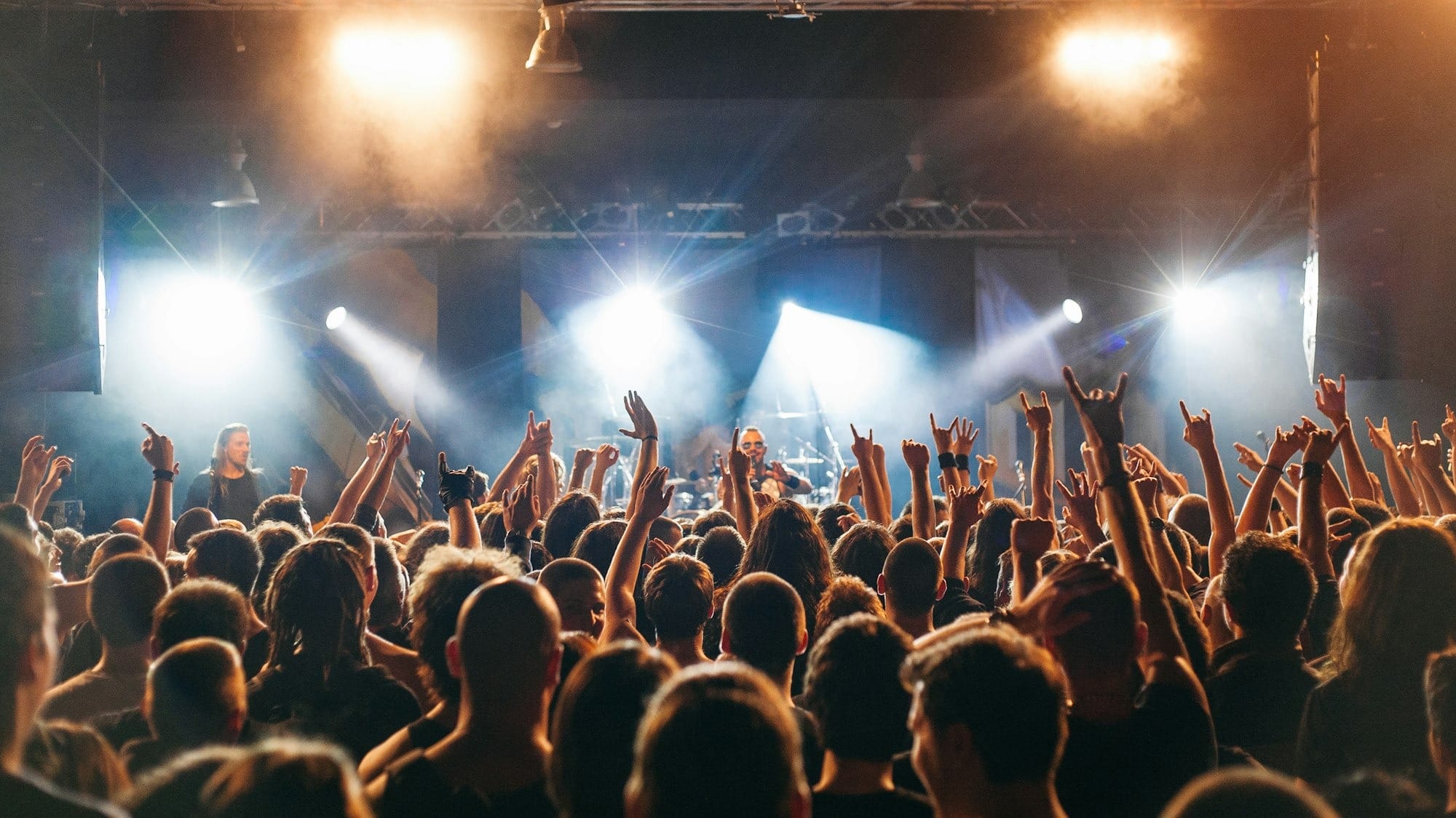 Budweiser and Stella Artois beers to flow exclusively at Live Nation's UK events