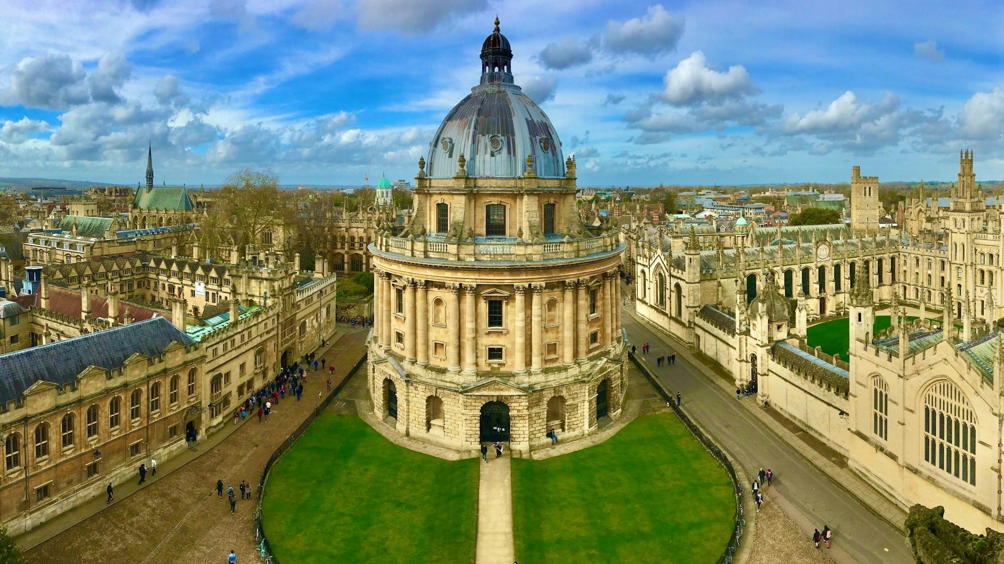 Google expands AI tools for teaching and research at Oxford after pilot success