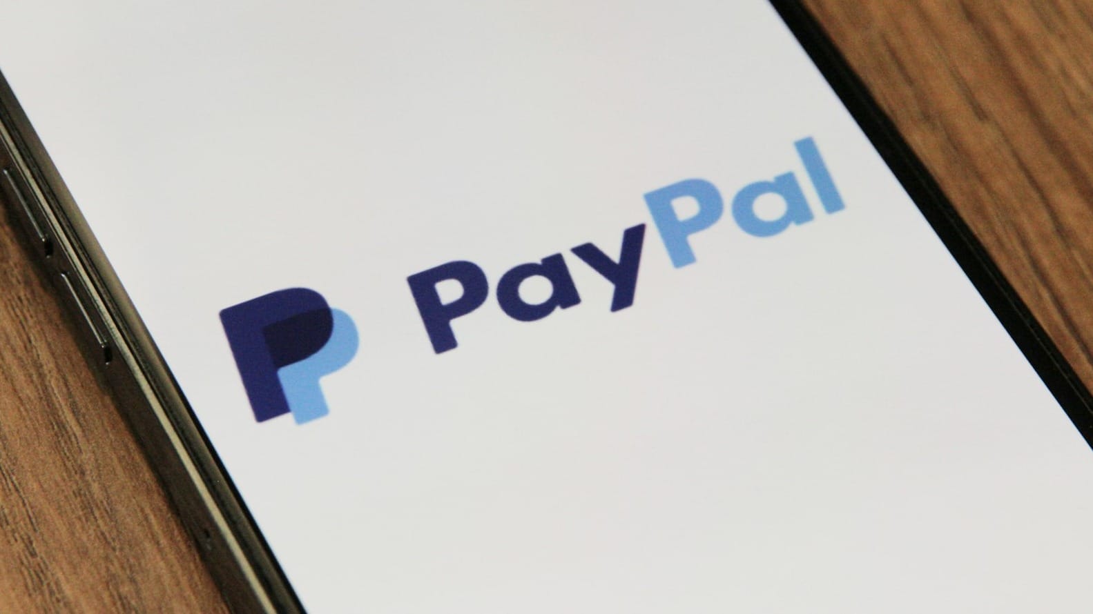 PayPal expands DB ties