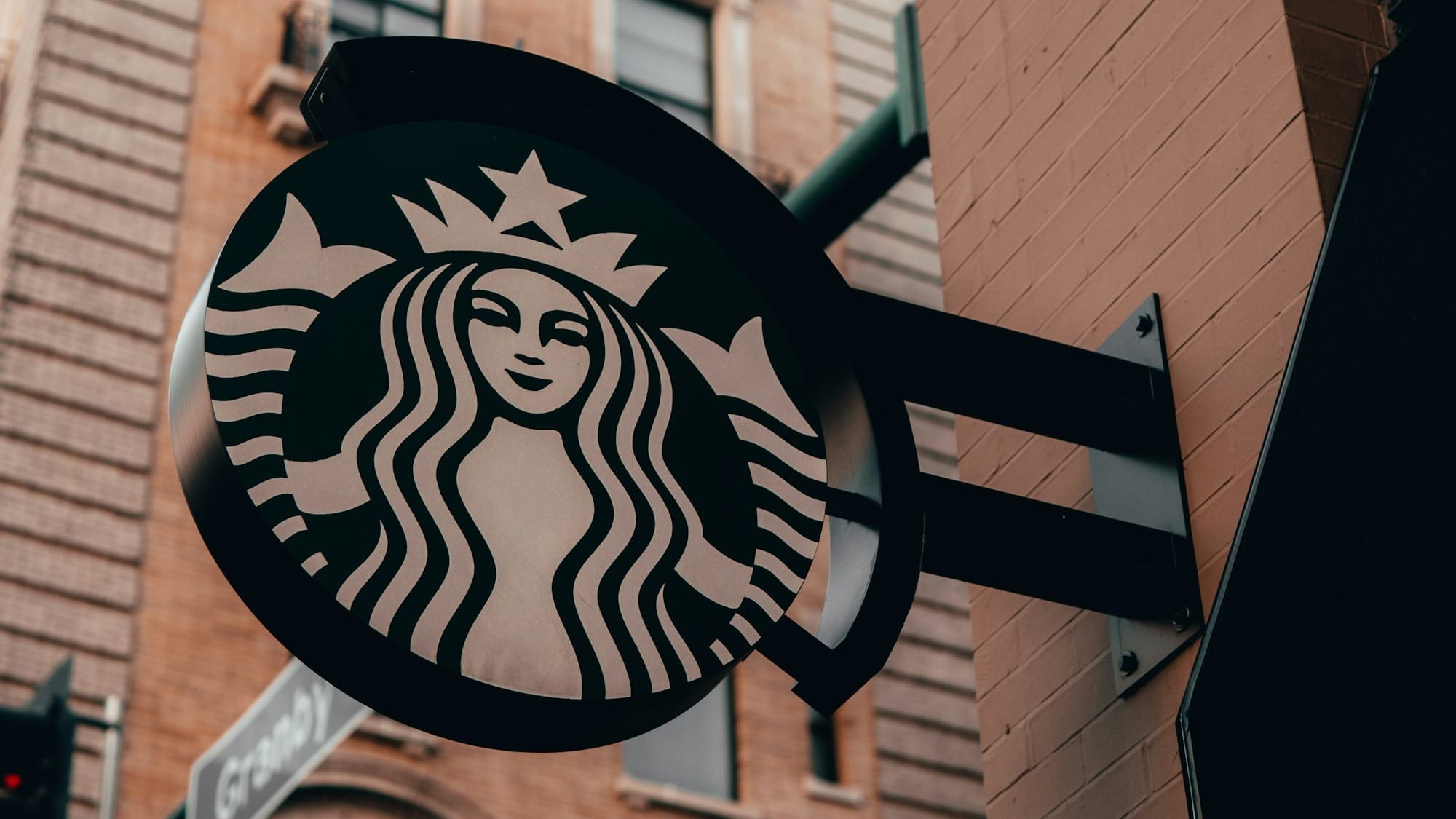 Starbucks taps Adyen for payments at over 900 European stores