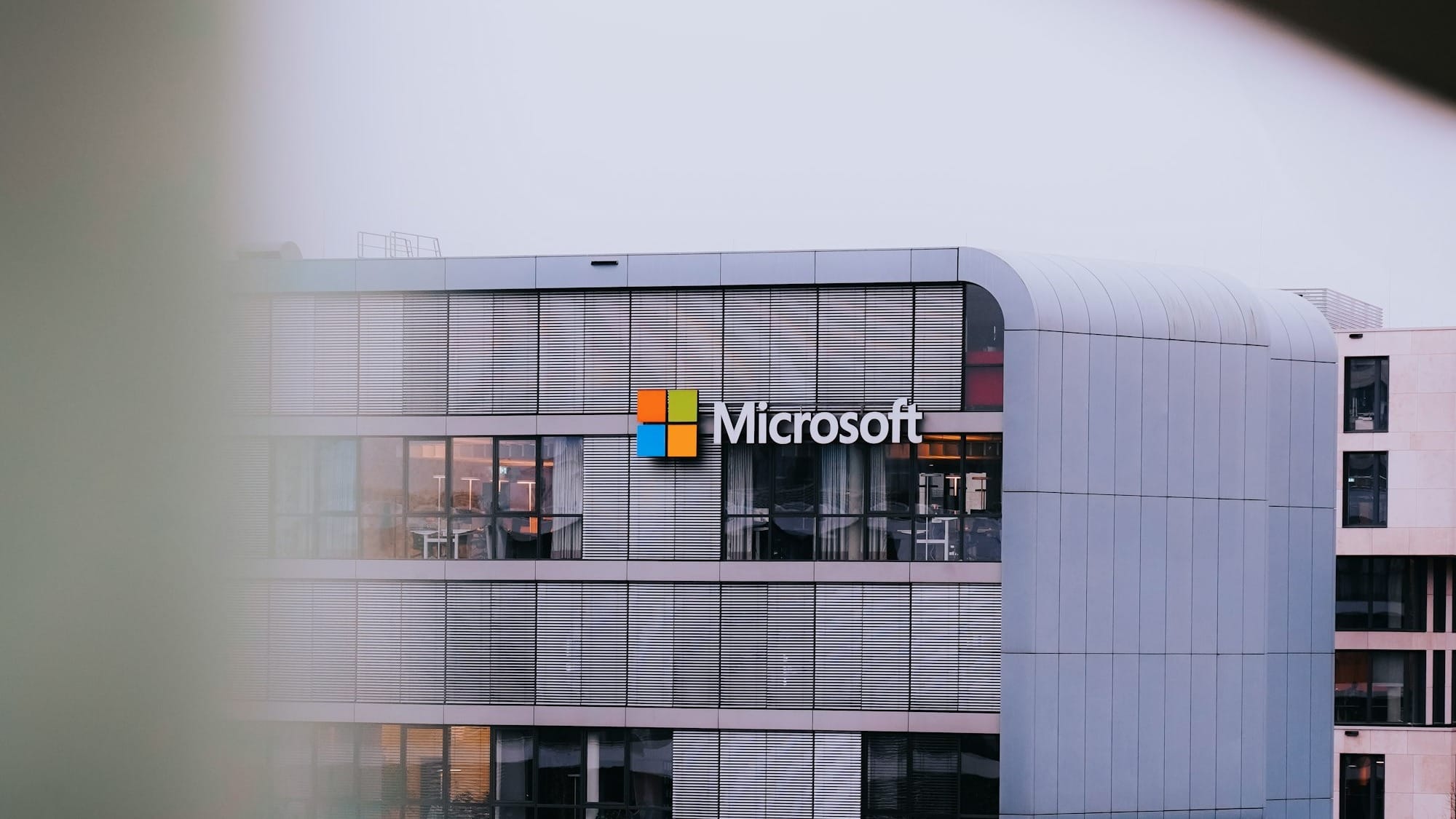 Microsoft chief tests AI agent that completes multi-step tasks without manual handoffs