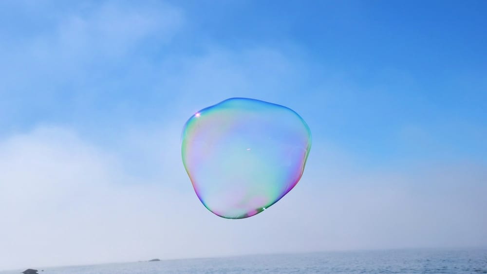 Ray Dalio Says AI Is a Bubble. His Advice: Don’t Panic, Just Prepare. post image