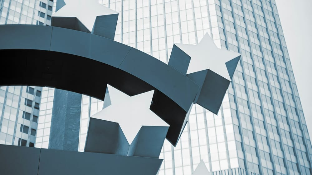 Kraken and Deutsche Börse strike partnership to link traditional finance with digital assets post image