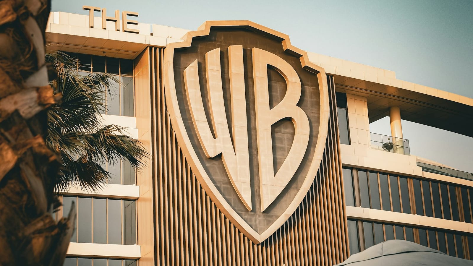 WBD board backs Netflix as deal certainty trumps richer Paramount cash bid post image