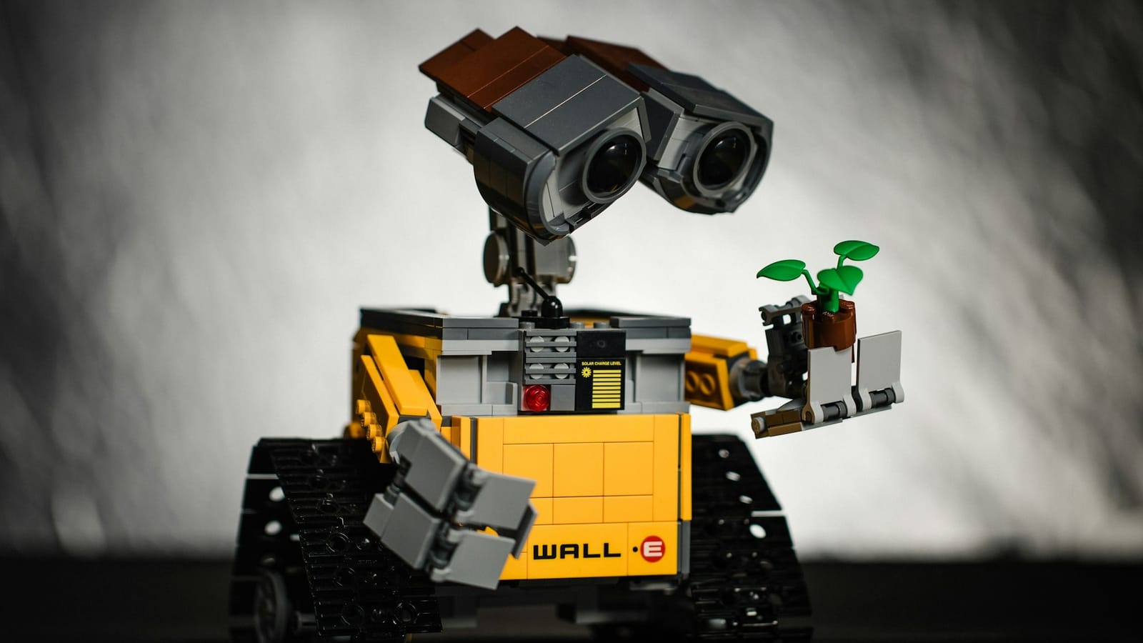 Robot batteries explained: why they are not just smaller electric vehicle packs post image