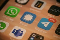 Image edited with AI - Telegram app with 100 notifications