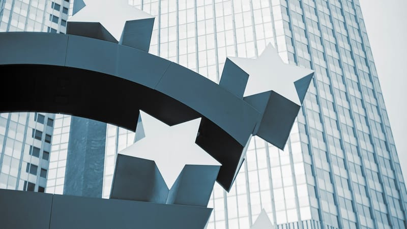 Kraken and Deutsche Börse strike partnership to link traditional finance with digital assets post image