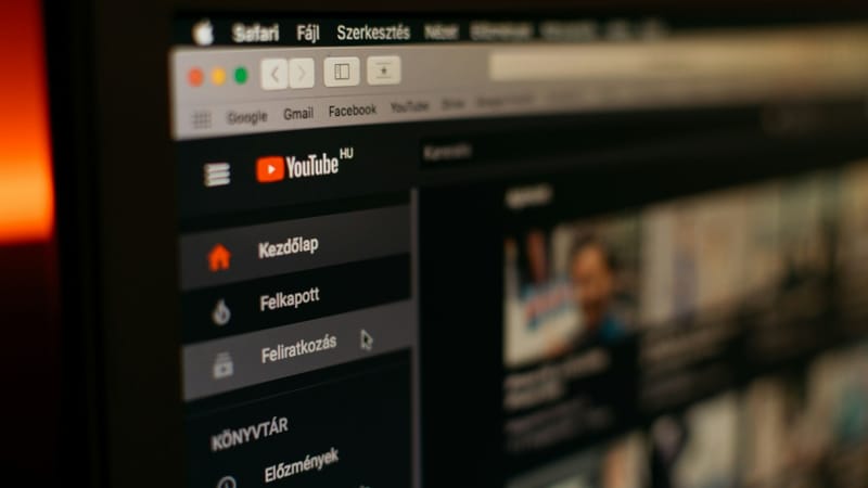 YouTube opens auto dubbing to all users and expands to 27 languages post image